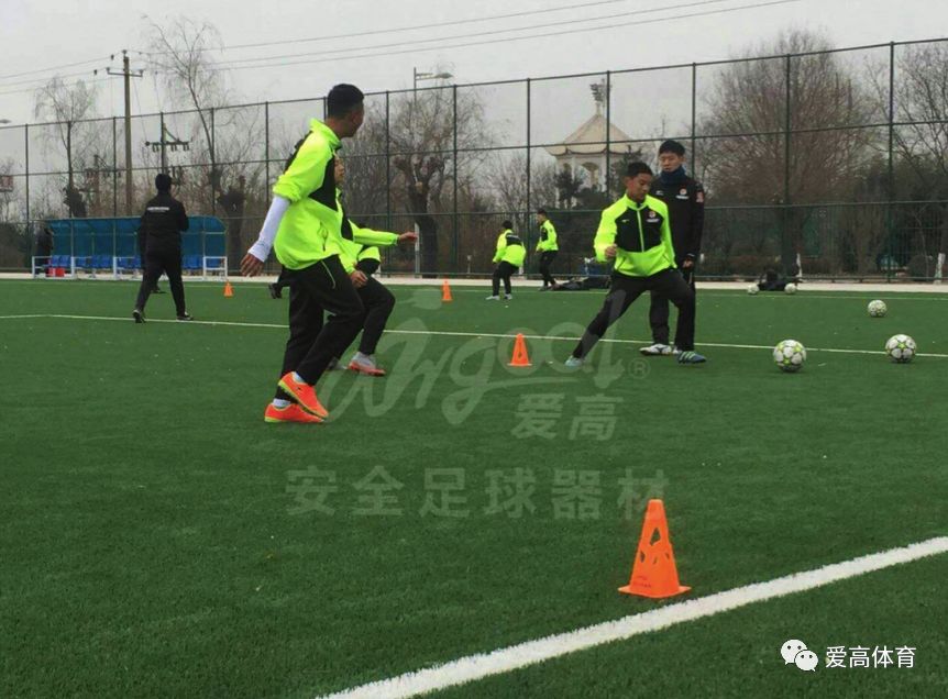 克莱蒙启用AI训练系统,科学化提升球员体能 克莱蒙启用AI训练系统,科学化提升球员体能